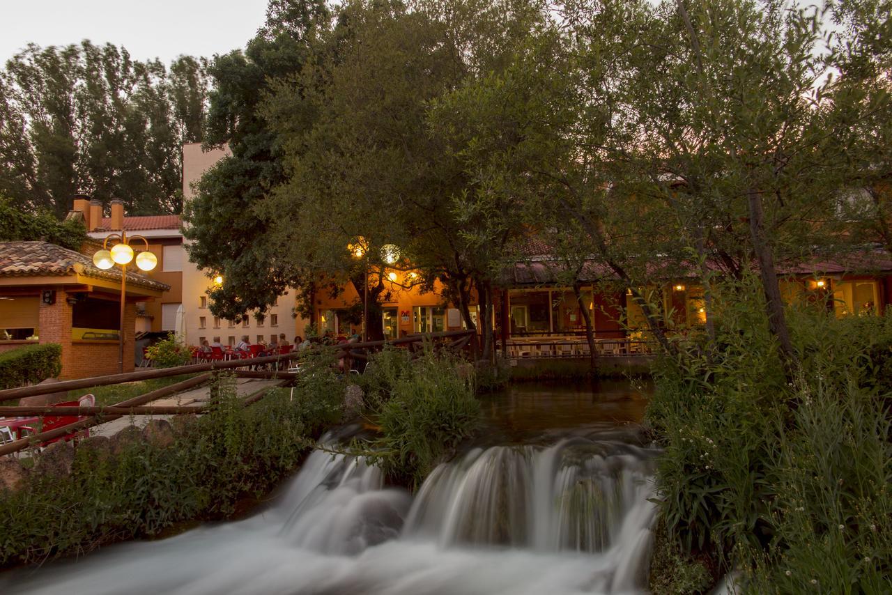 ויאלבה דה לה סיירה Hotel El Tablazo מראה חיצוני תמונה